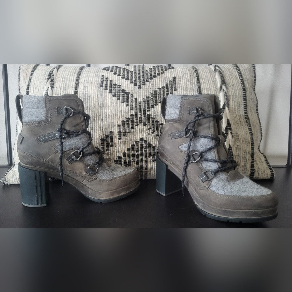 Sorel Boots